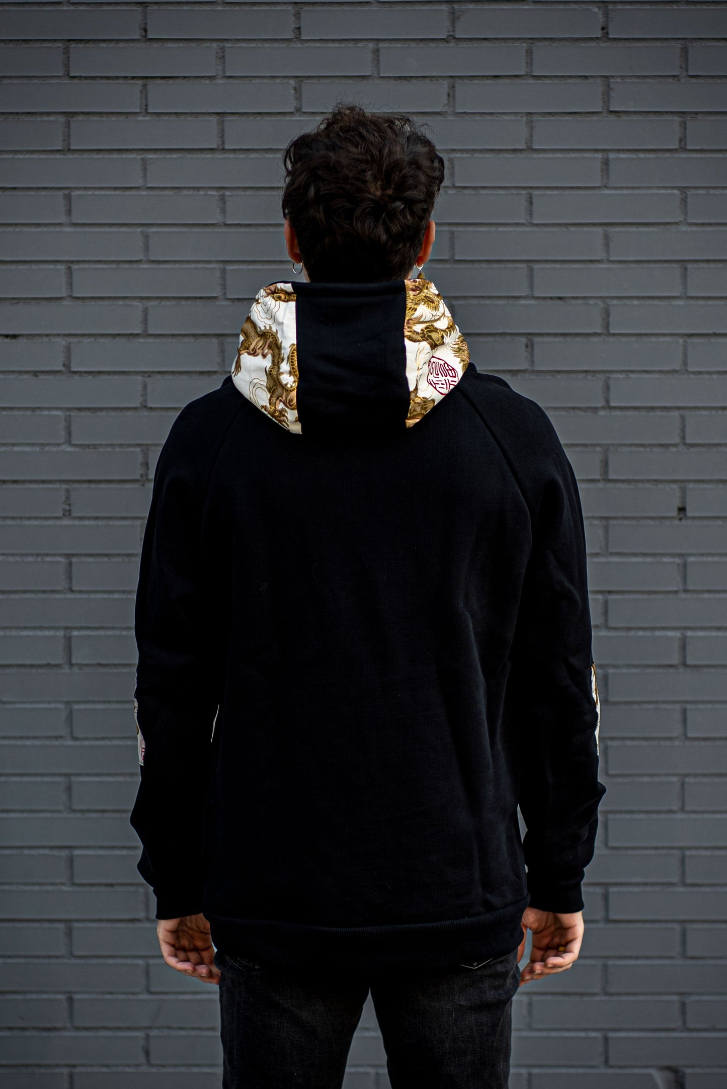 Sudadera dragón white