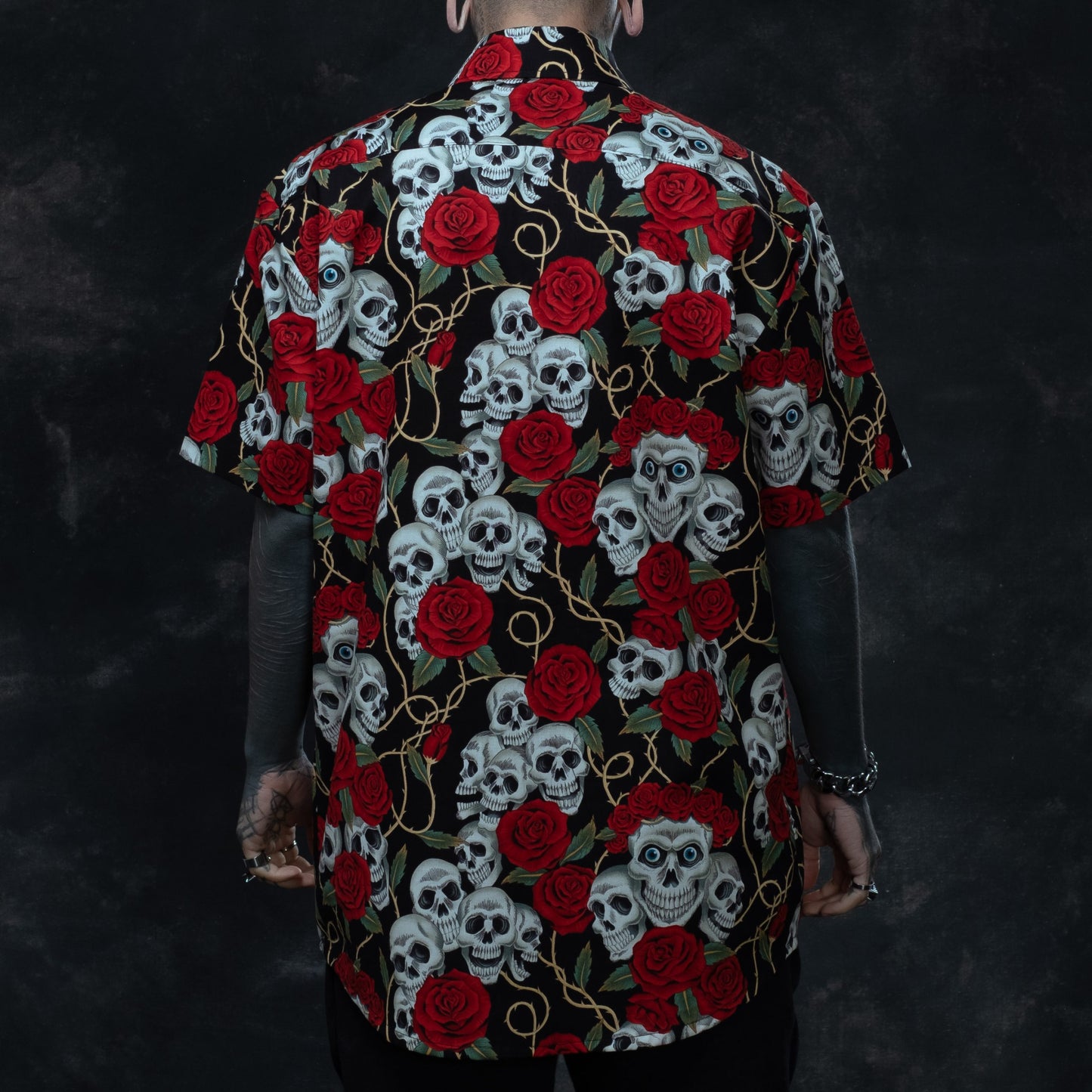 Camisa Skulls and Roses Red