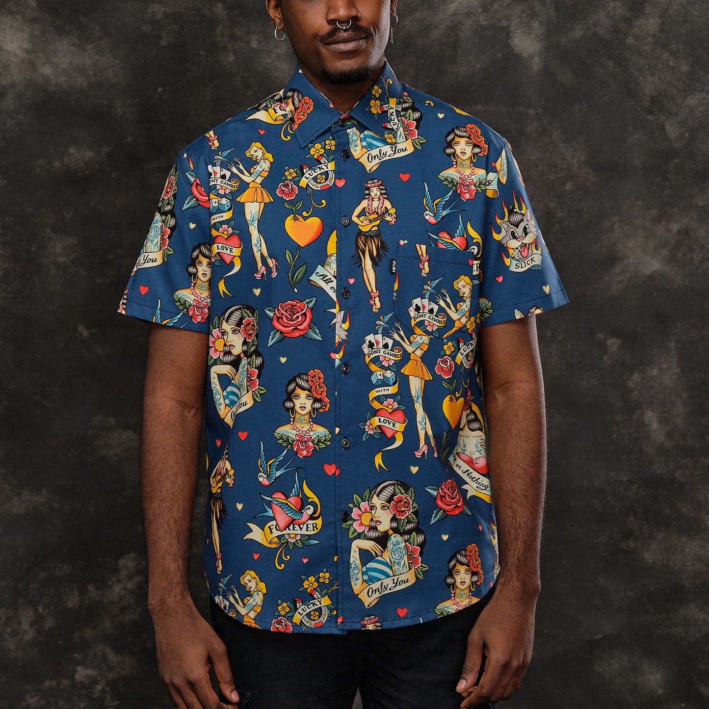 camisa old school tattoo