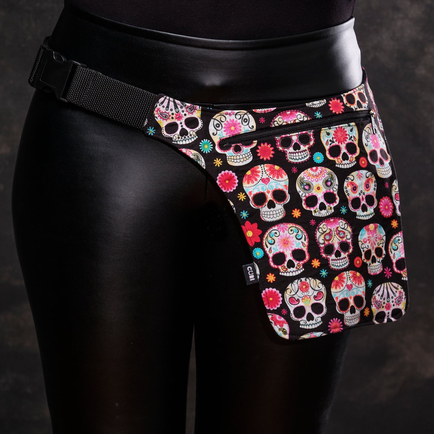 Riñonera Pink Skulls
