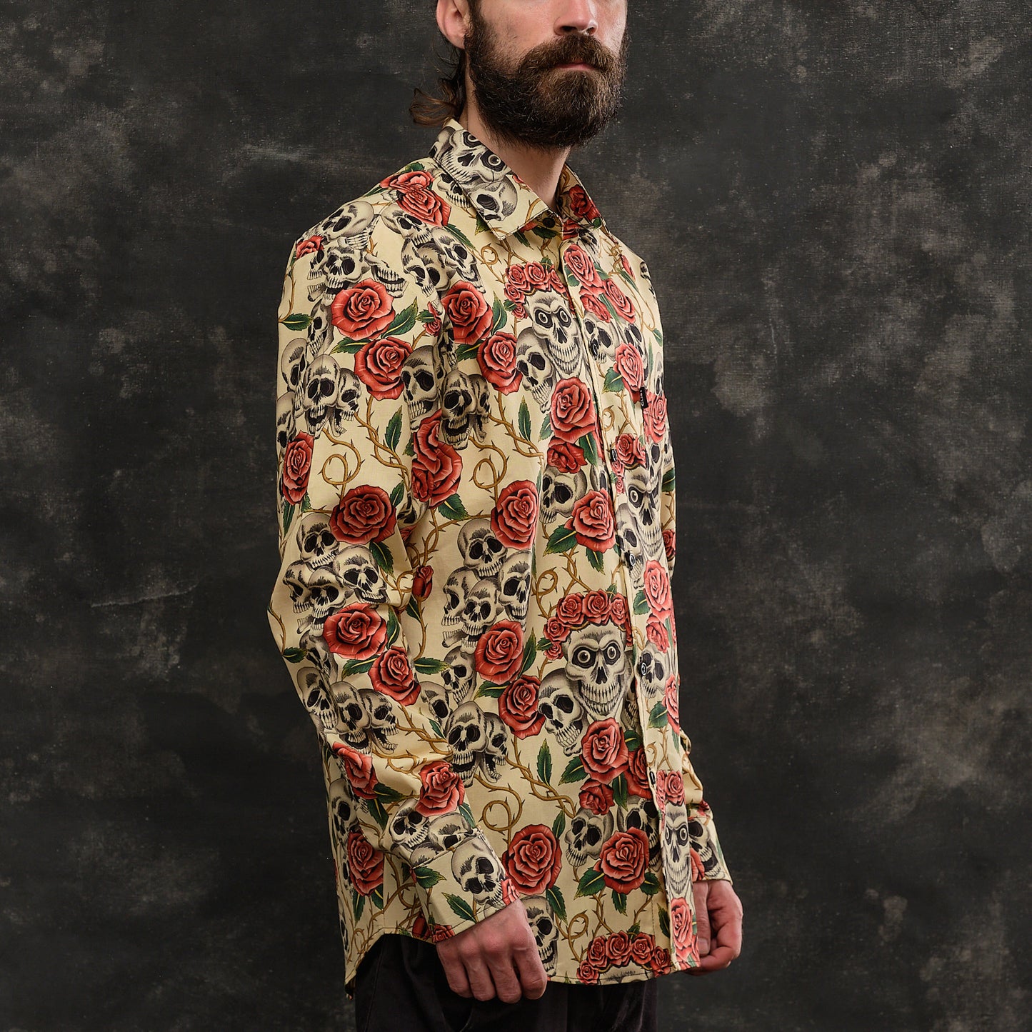 Camisa Skulls and Roses Cream