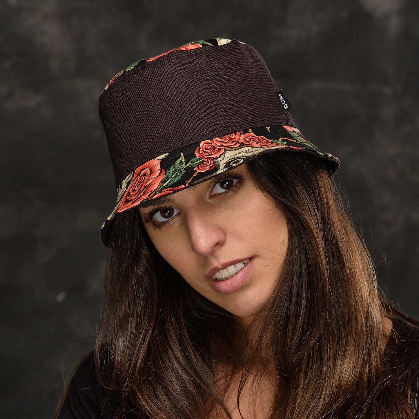 Bucket Skulls and Roses Rose