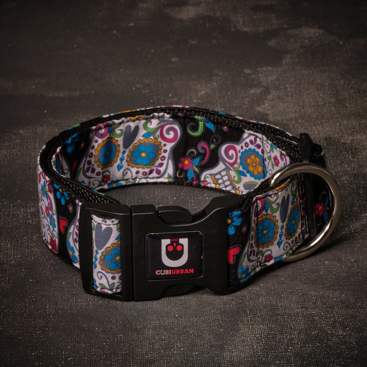 Collar Grande Sugar Skulls Black