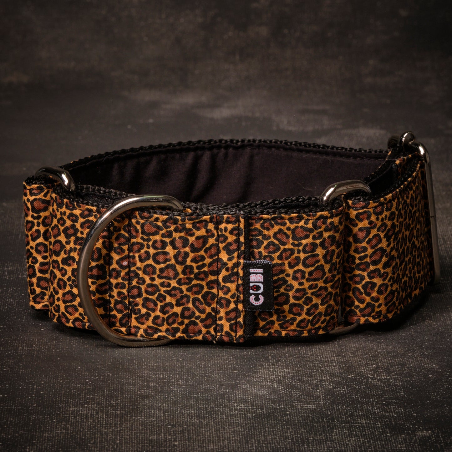 Collar Martingale Leopardo