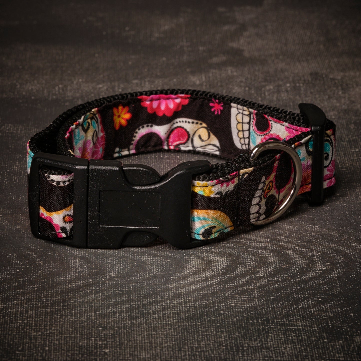 Collar Mediano Pink Skull